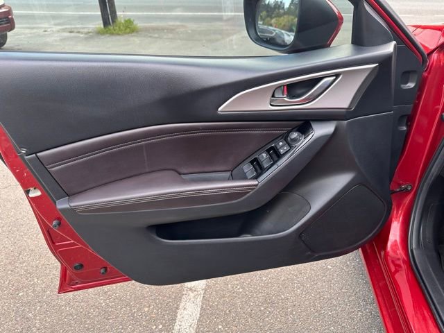 Used 2017 MAZDA MAZDA3 Touring FWD image 17