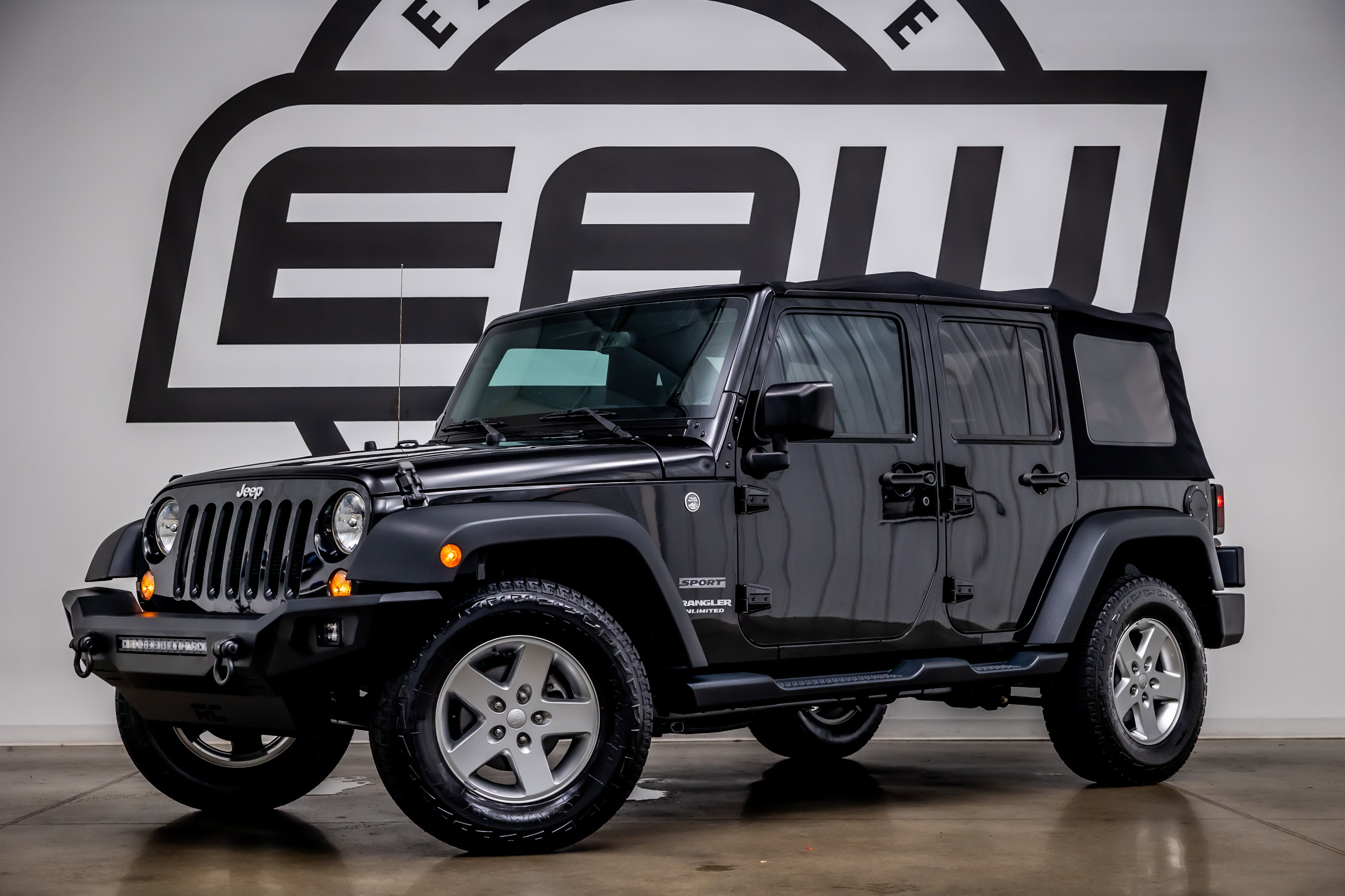 Used 2016 Jeep Wrangler Unlimited Sport w/ Quick Order Package 24S AWD/4WD image 1
