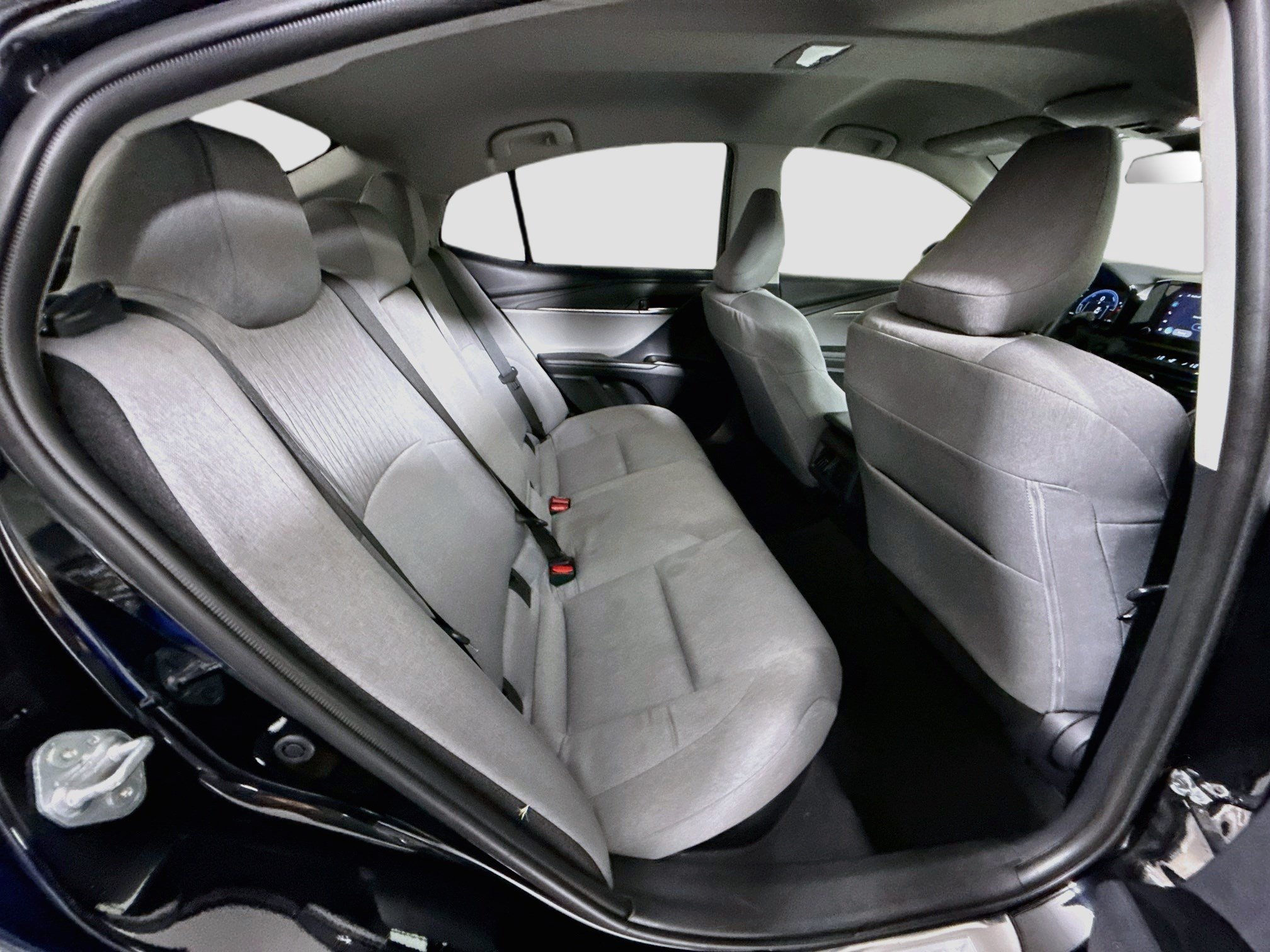 Used 2026 Toyota Camry LE FWD image 27
