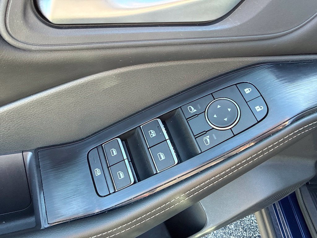 Certified 2026 Nissan Rogue SL AWD/4WD image 13