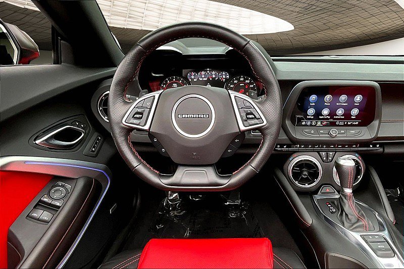 Used 2022 Chevrolet Camaro LT w/ RS Package image 5