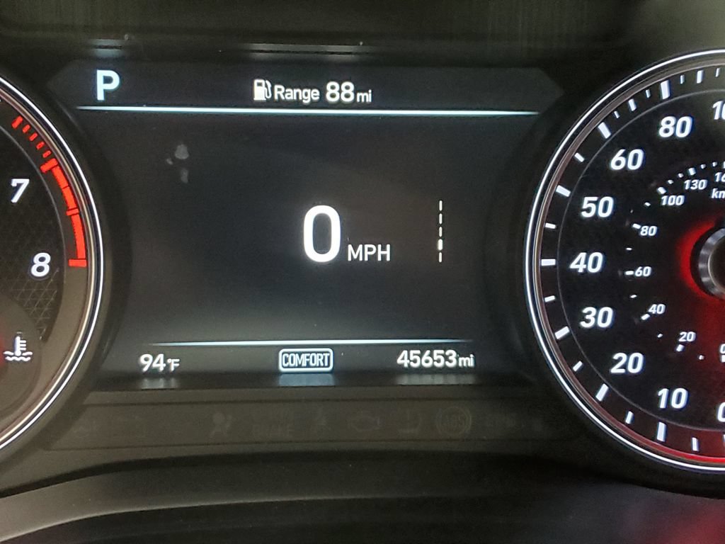 Used 2021 Genesis G70 3.3T RWD image 34
