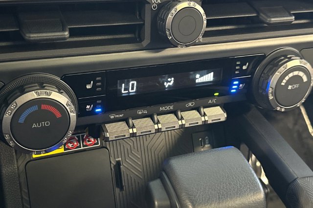 Certified 2025 Toyota 4Runner TRD Off-Road Premium w/ Tow Technology Package AWD/4WD image 25