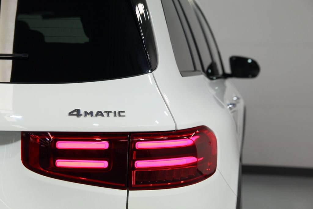 Certified 2024 Mercedes-Benz GLB 250 4MATIC image 16