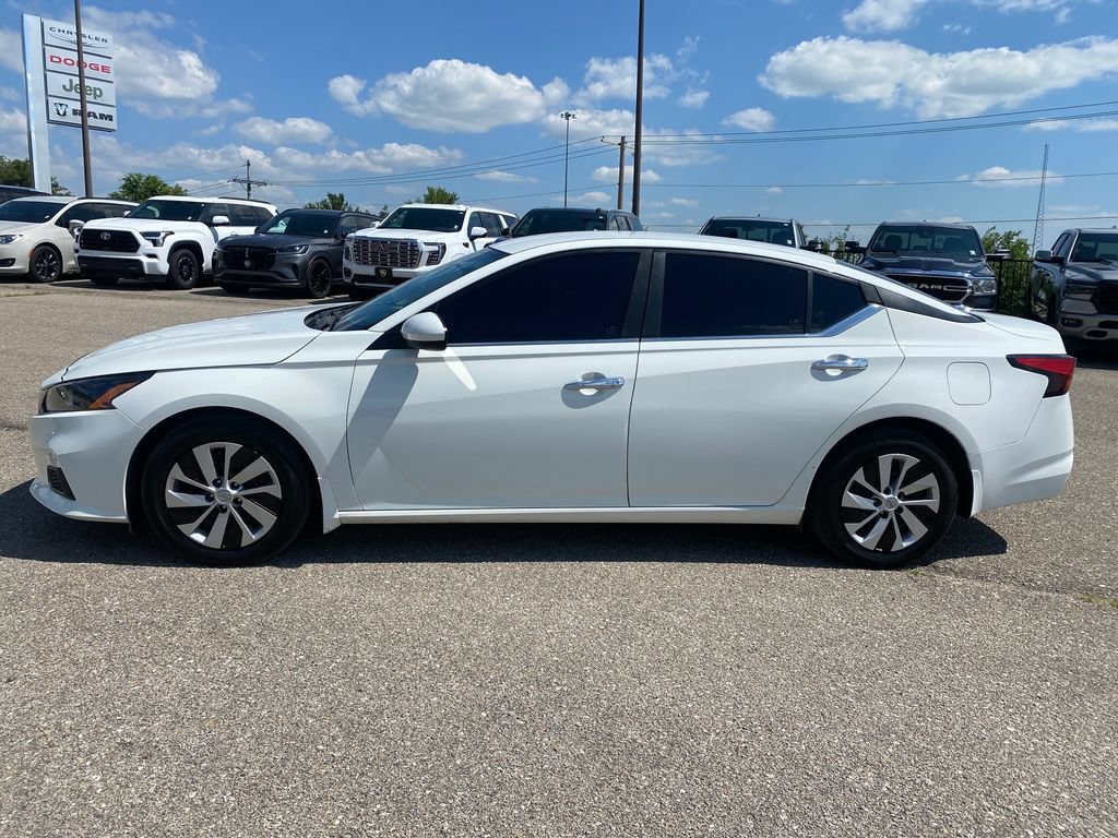 Used 2022 Nissan Altima 2.5 S FWD image 3