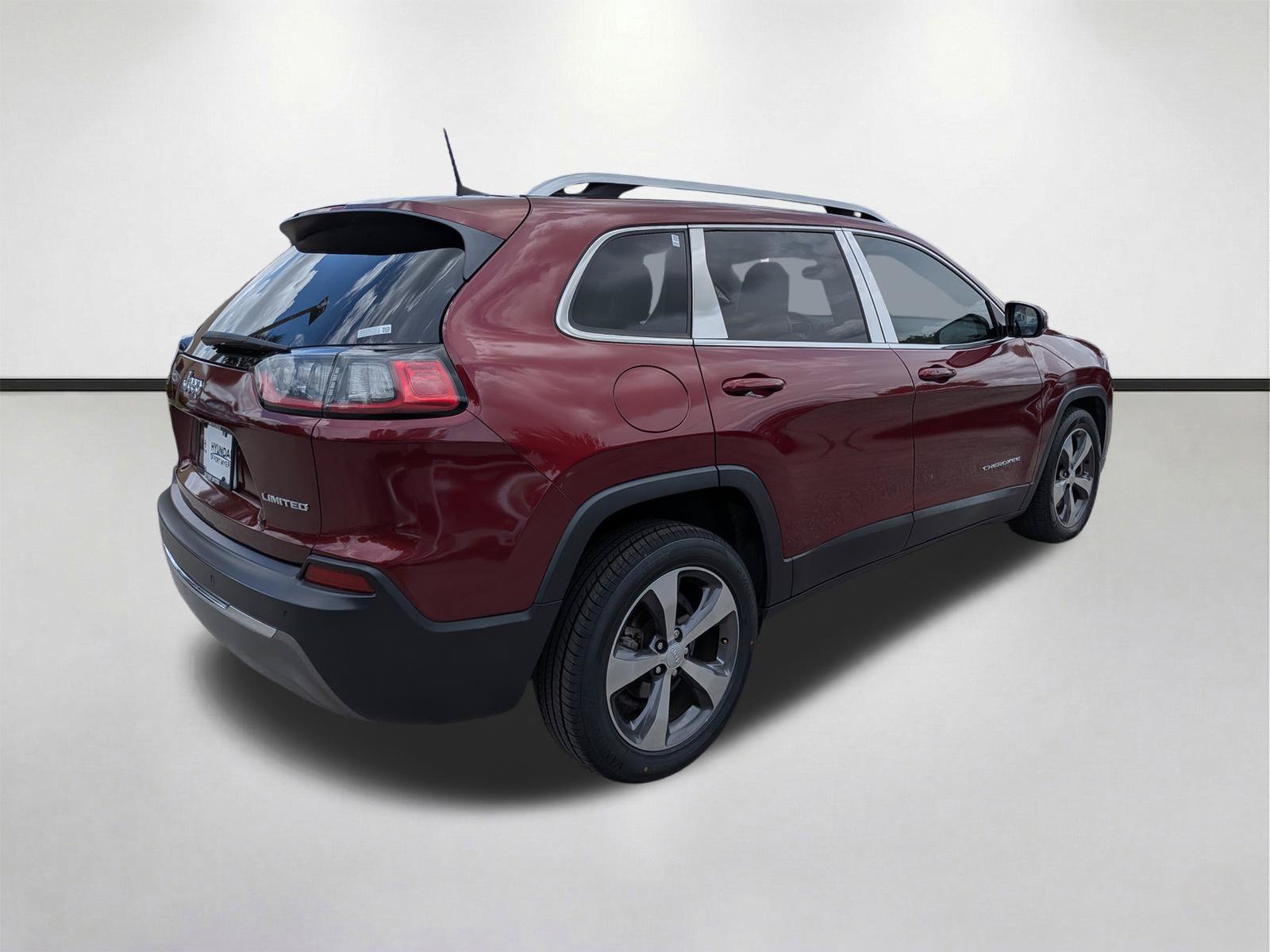 Used 2019 Jeep Cherokee Limited FWD image 4