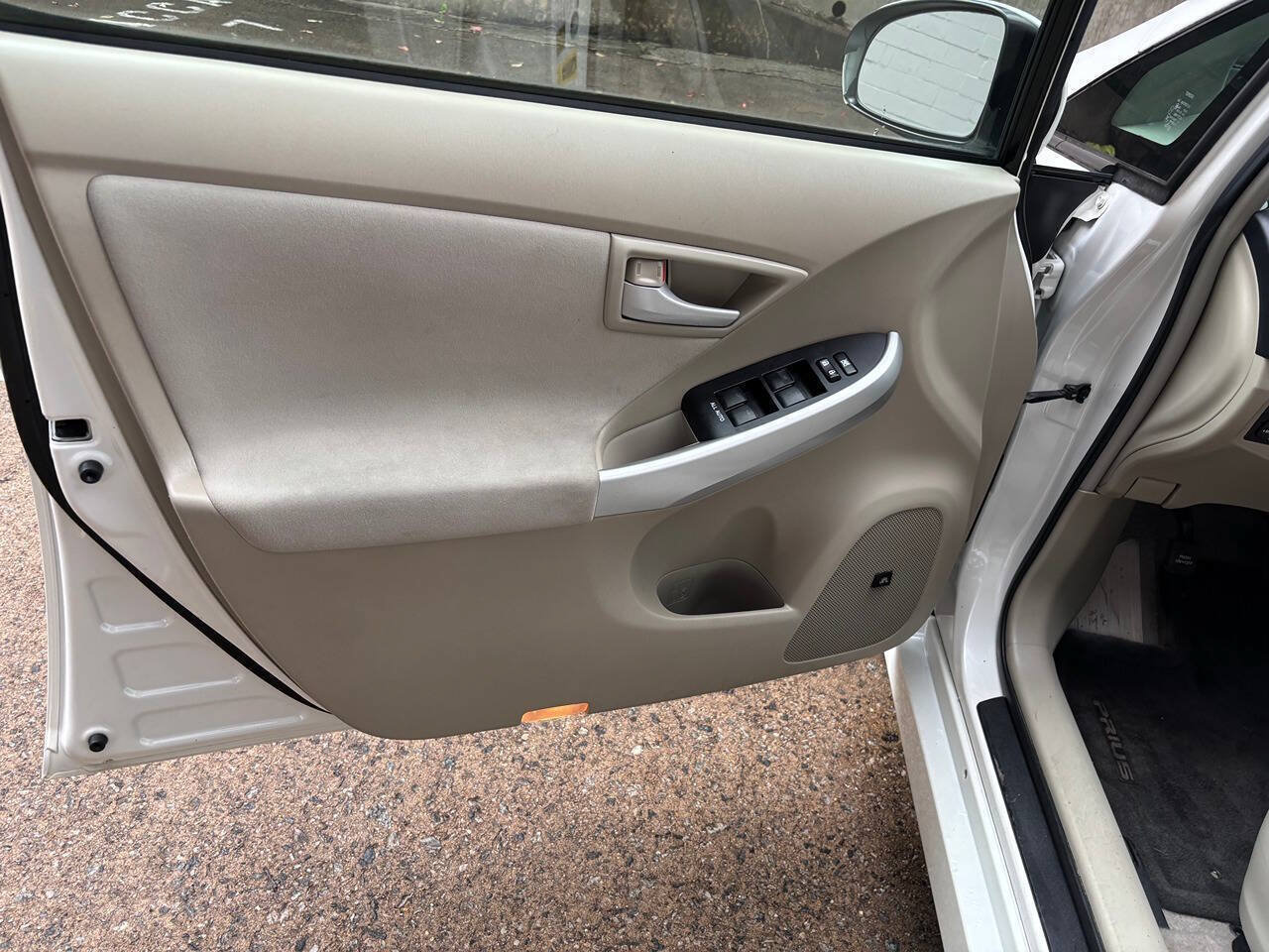 Used 2010 Toyota Prius FWD image 12