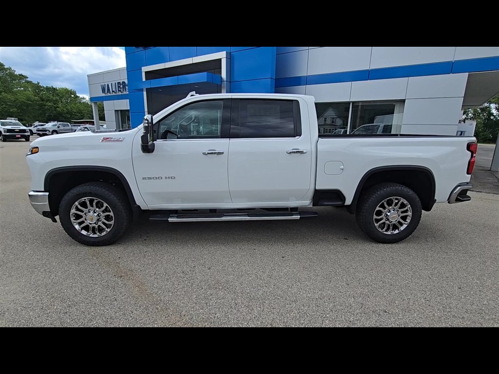 New 2026 Chevrolet Silverado 2500 LTZ w/ LTZ Convenience Package AWD/4WD image 5