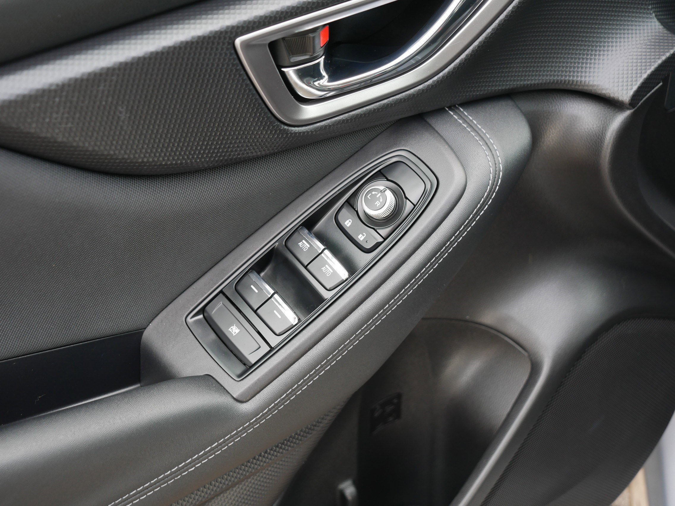 Used 2020 Subaru Forester Premium image 19