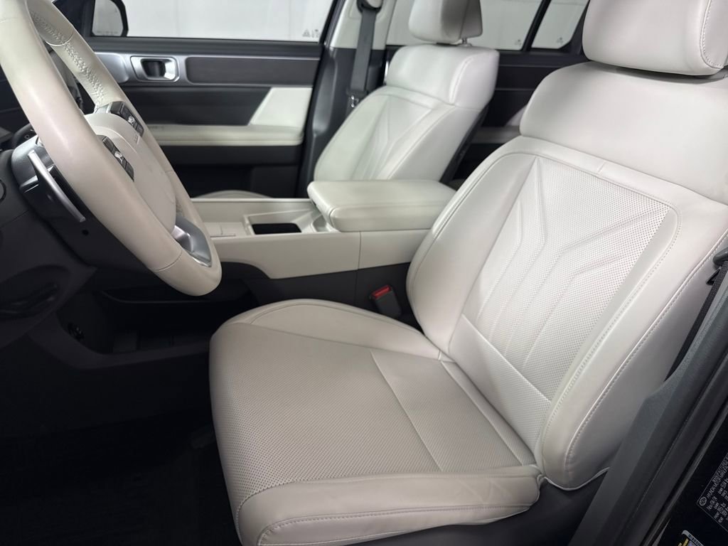 Used 2025 Hyundai Santa Fe SEL image 13