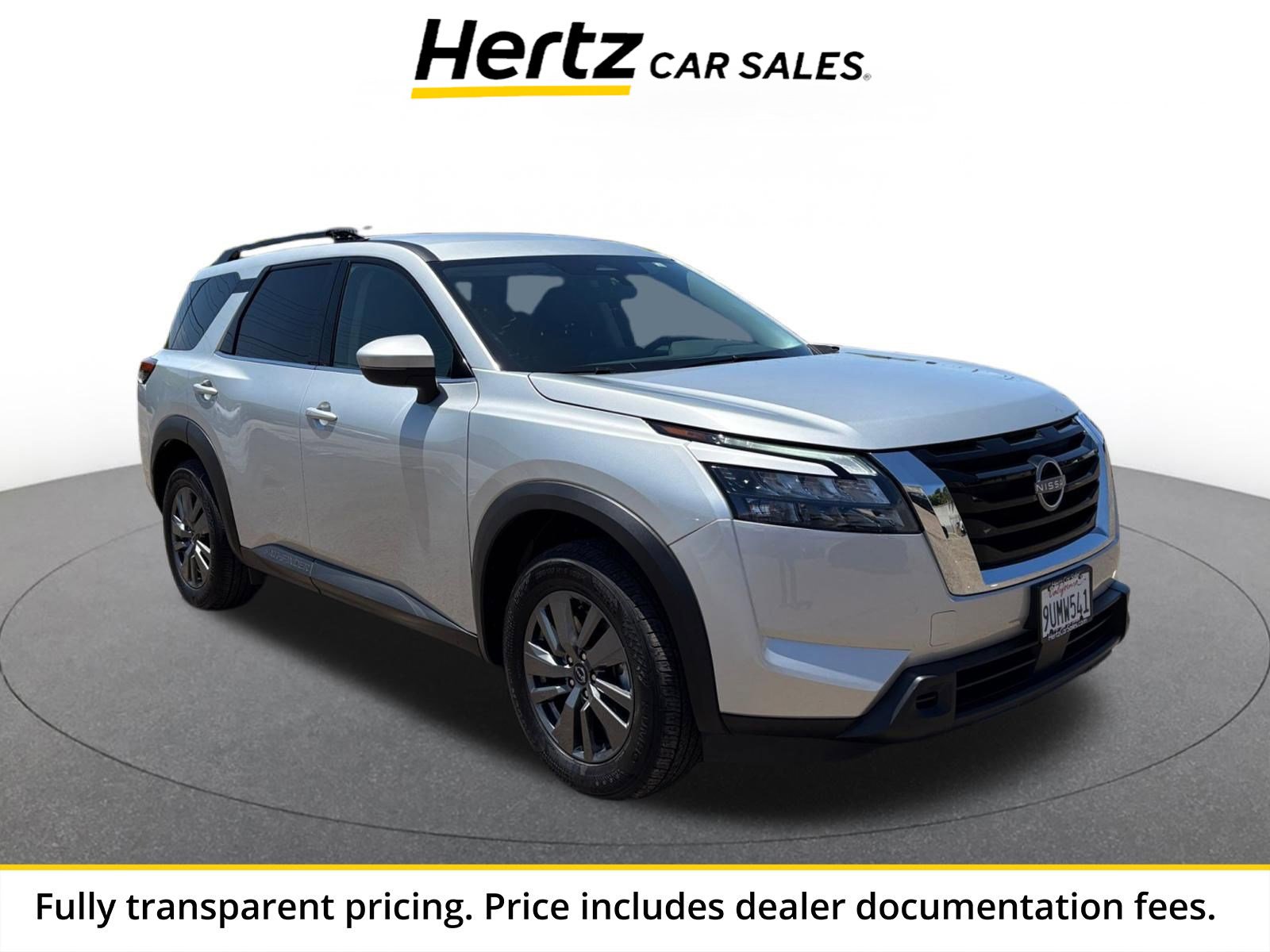 Used 2025 Nissan Pathfinder SV FWD image 1