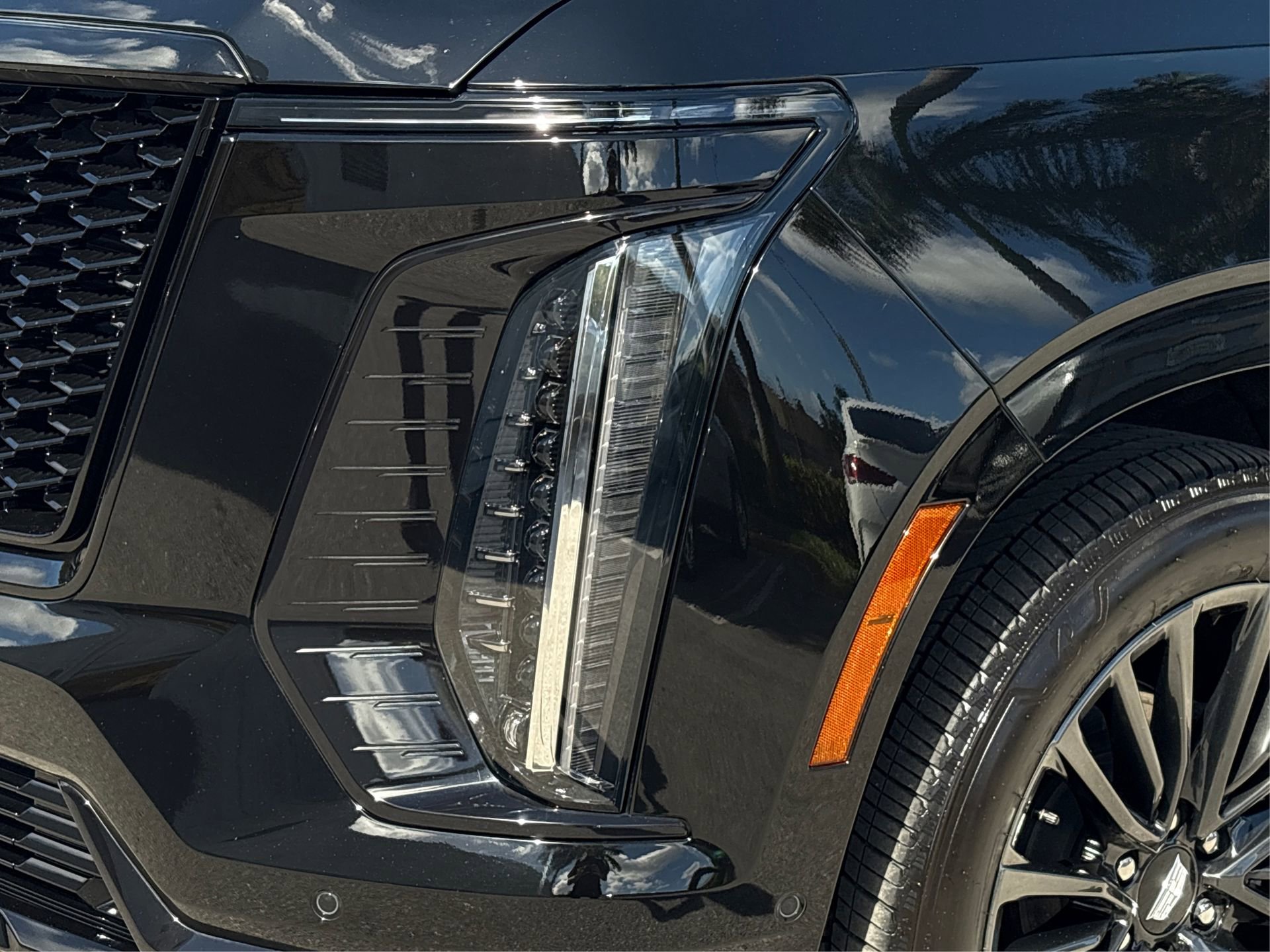 Certified 2025 Cadillac Escalade ESV Sport Platinum image 16