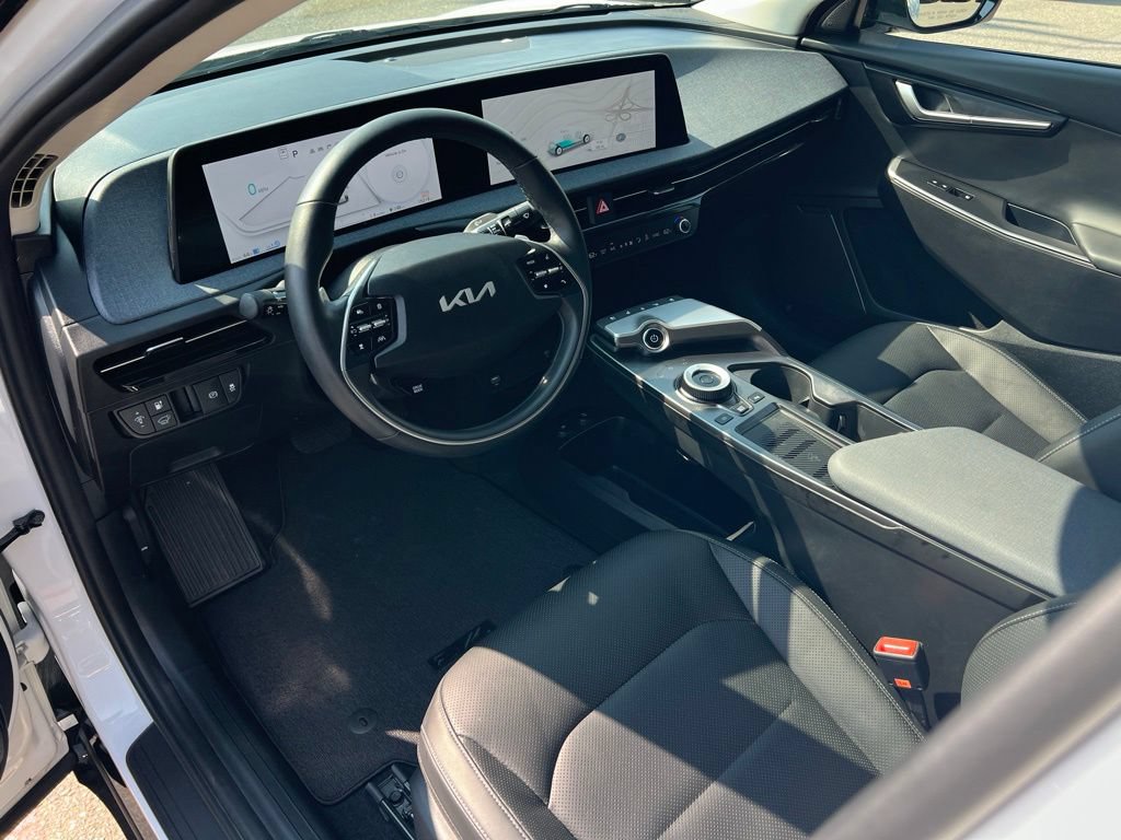 Certified 2024 Kia EV6 Wind w/ Wind Technology Package AWD/4WD image 17