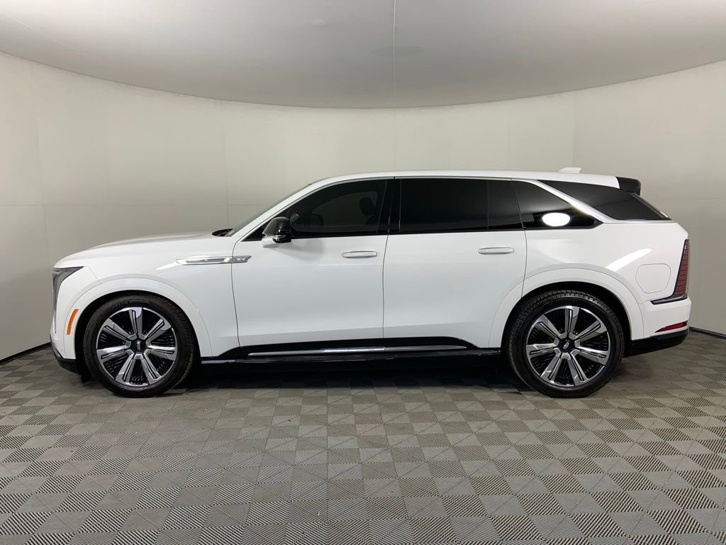 Used 2025 Cadillac Escalade IQ Luxury 2 image 6