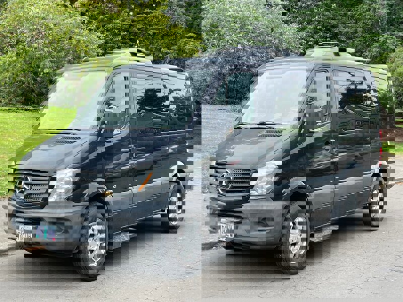 Used 2016 Mercedes-Benz Sprinter 2500 image 1