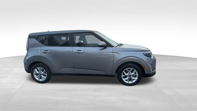 Used 2024 Kia Soul LX w/ Option Group 015 image 32