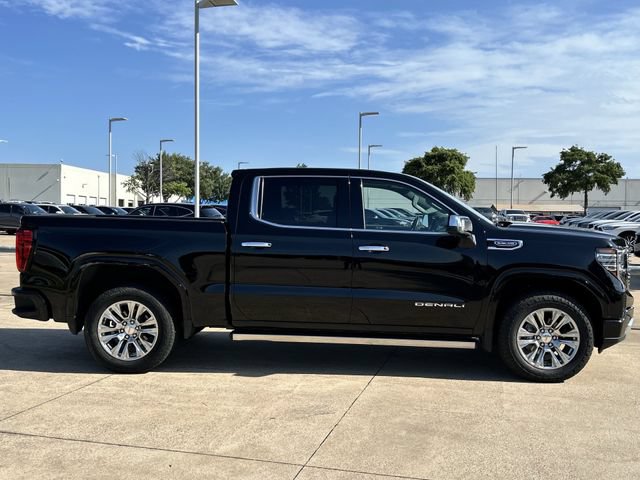 Used 2023 GMC Sierra 1500 Denali w/ Technology Package AWD/4WD image 3