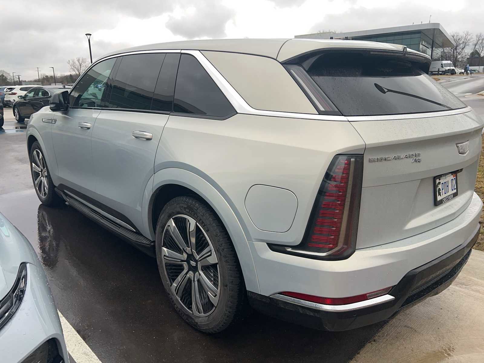 Used 2025 Cadillac Escalade IQ Luxury 1 image 4