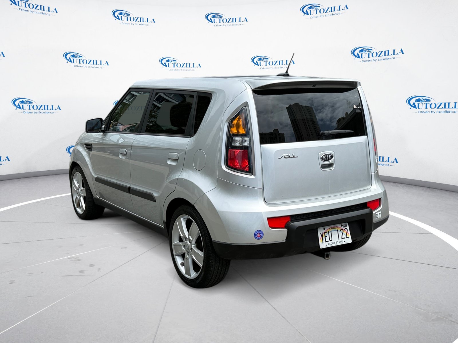 Used 2010 Kia Soul Sport FWD image 3