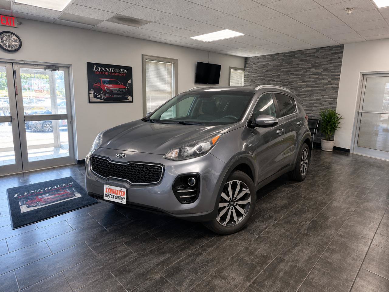 Used 2017 Kia Sportage EX w/ EX Premium Package AWD/4WD image 3