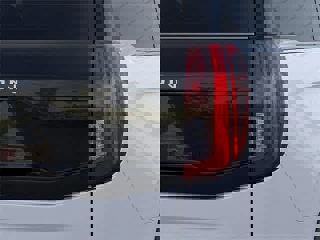 New 2025 Ford Expedition Active image 21