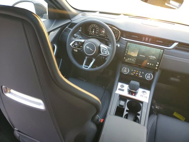 New 2026 Jaguar F-PACE R-Dynamic S image 19