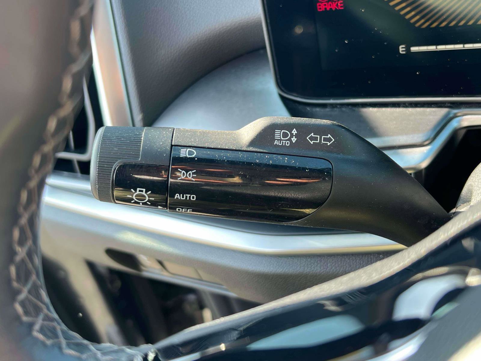 Used 2024 Kia Sorento S image 21