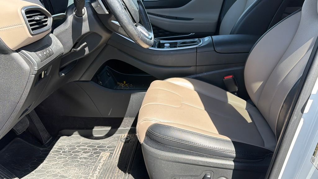 Used 2023 Hyundai Santa Fe SEL w/ Premium Package image 9