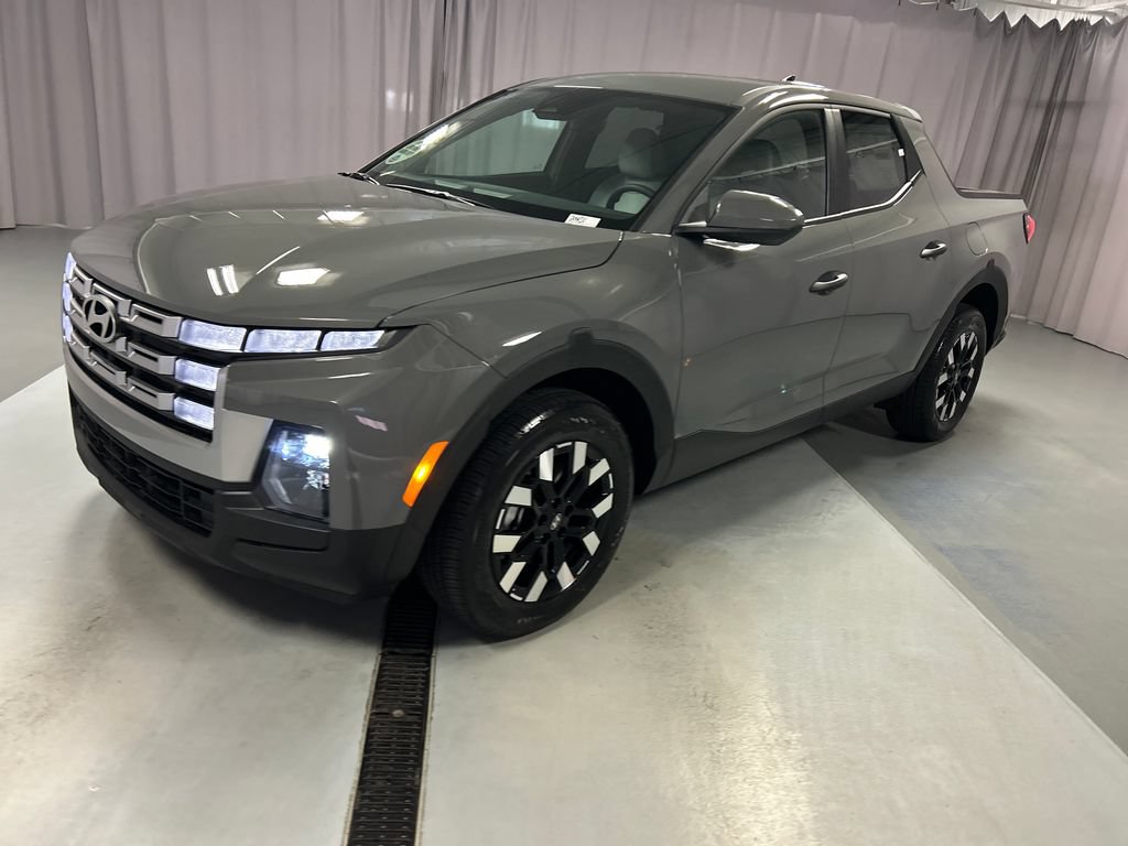 New 2026 Hyundai Santa Cruz SE FWD image 3