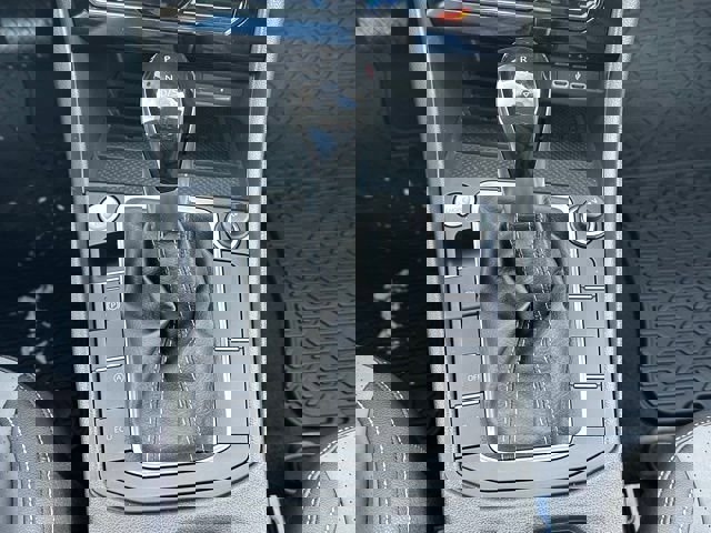 New 2025 Volkswagen Jetta SE image 33