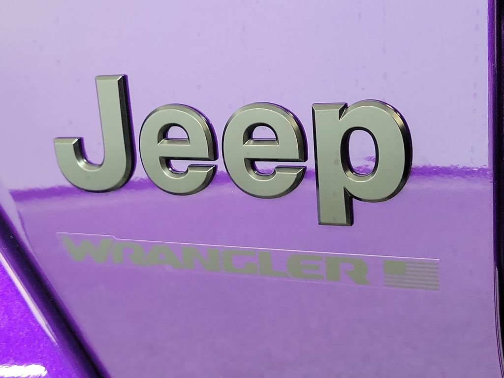 New 2026 Jeep Wrangler Unlimited Sahara w/ Technology Group AWD/4WD image 8