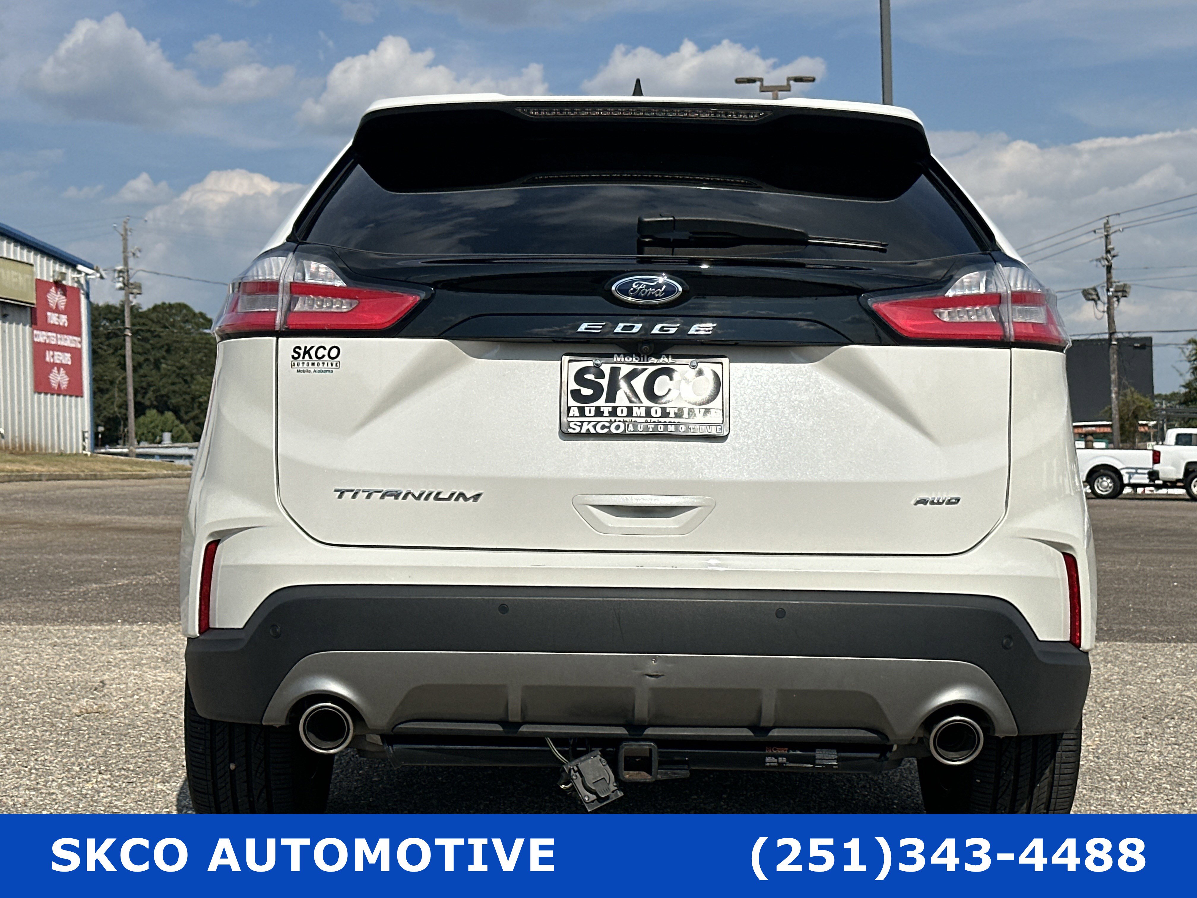 Used 2023 Ford Edge Titanium image 4