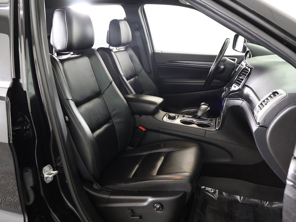 Used 2021 Jeep Grand Cherokee Limited image 31