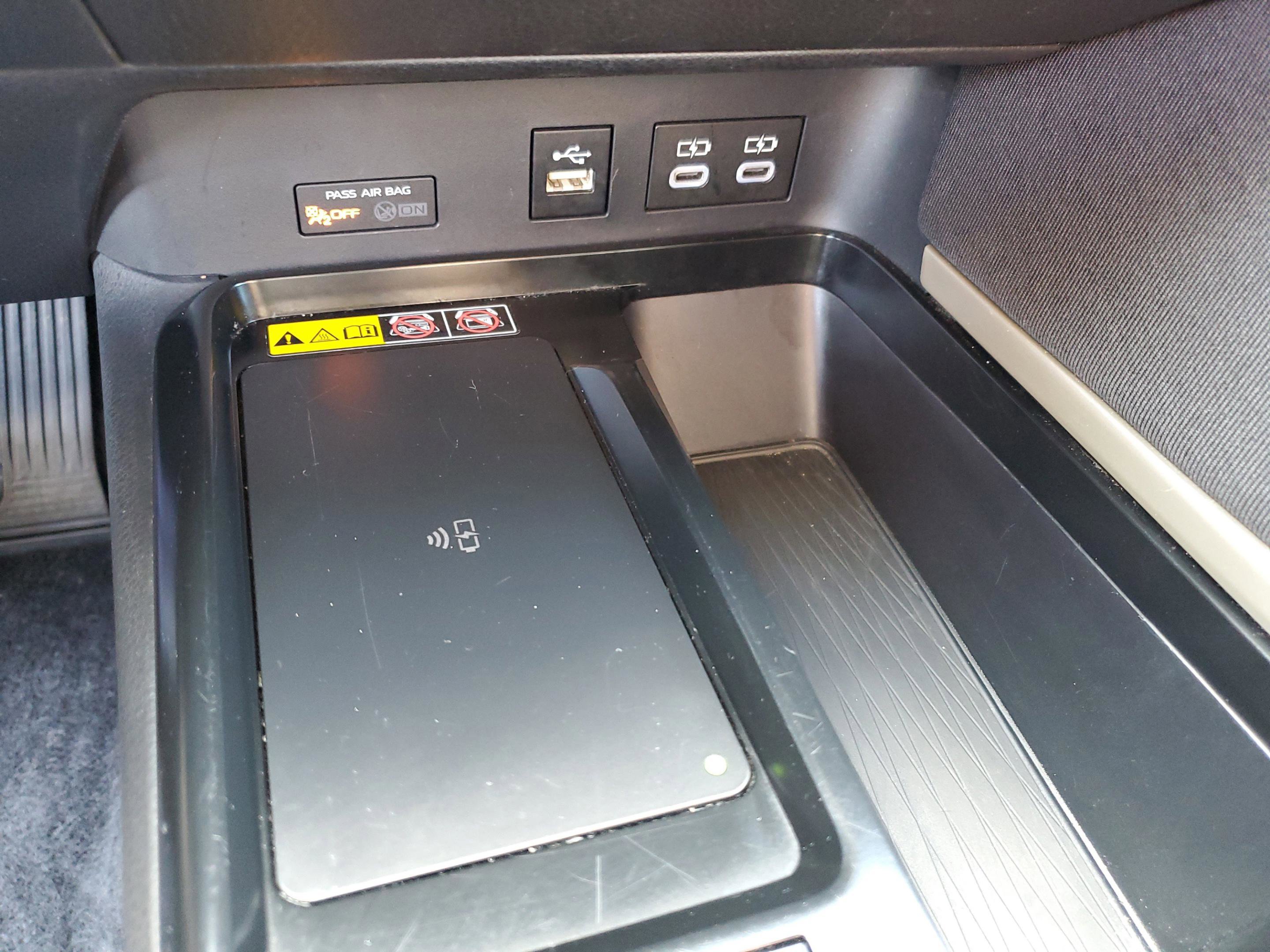 Used 2025 Toyota Camry LE image 31