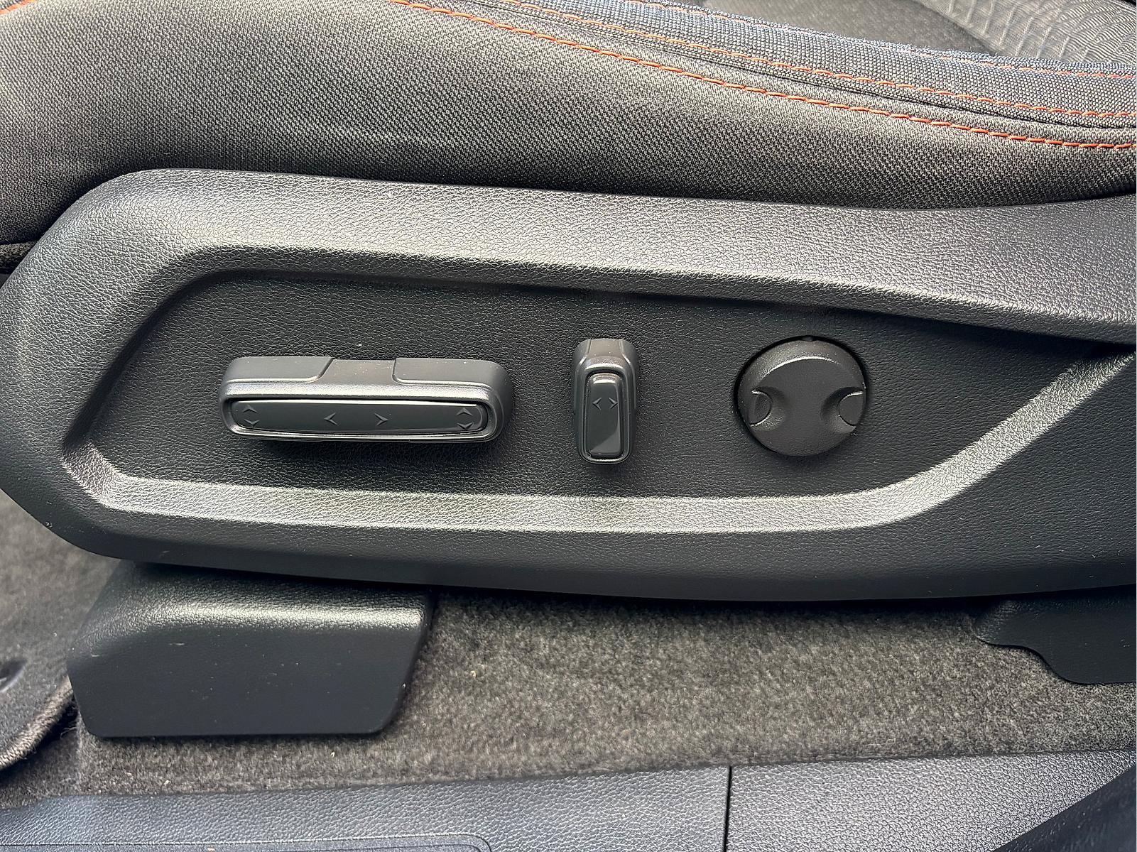 Certified 2023 Honda Pilot Sport image 13
