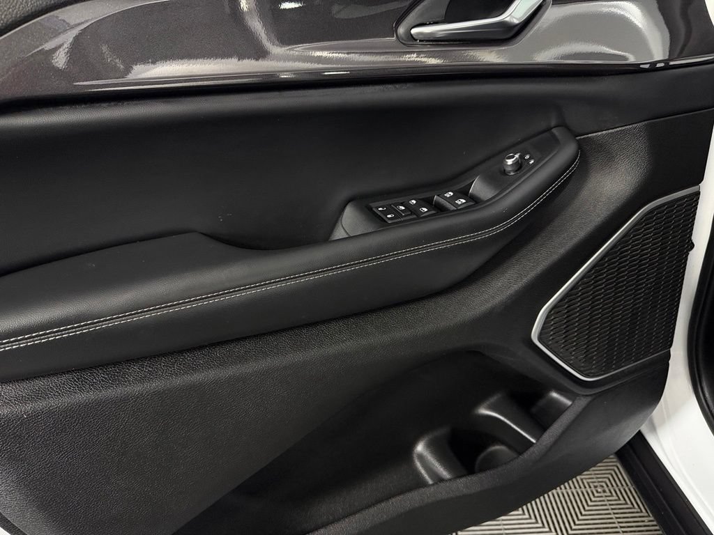 Certified 2022 Jeep Grand Cherokee L Laredo RWD image 25
