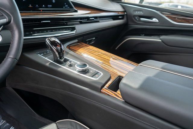 Used 2024 Cadillac Escalade Premium Luxury w/ Performance Package image 42