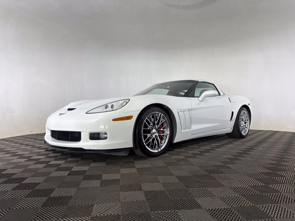 Used 2012 Chevrolet Corvette Grand Sport w/ 3LT Preferred Equipment Group RWD image 5