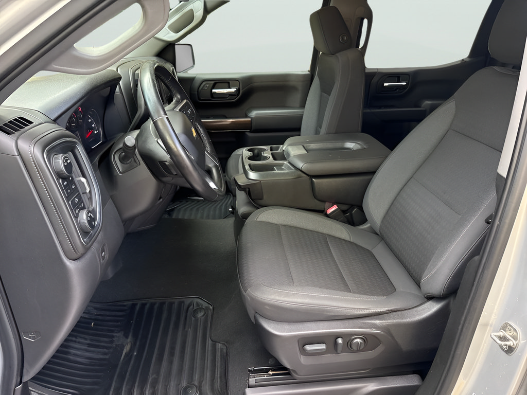 Used 2022 Chevrolet Silverado 1500 LT AWD/4WD image 17
