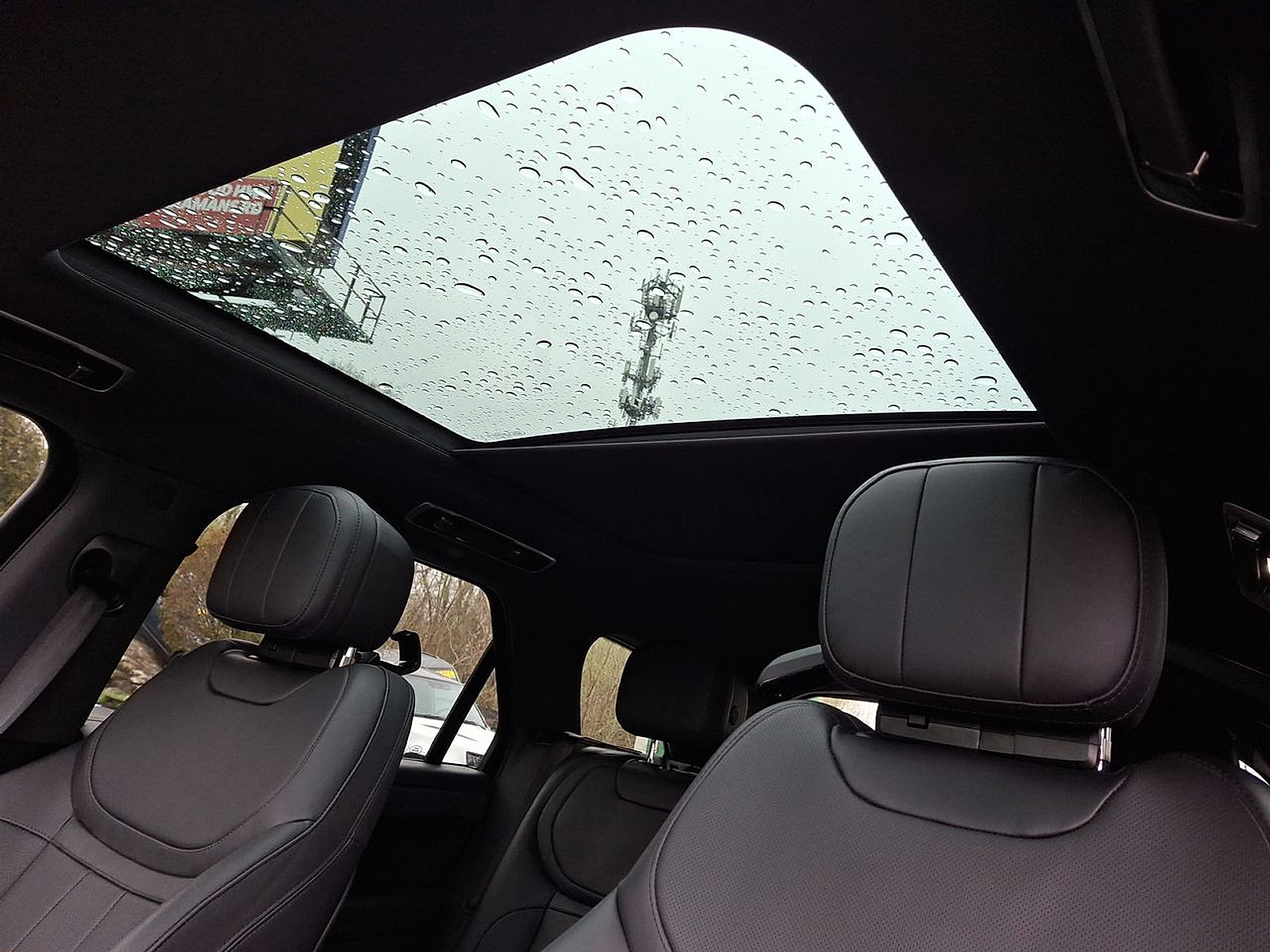 Used 2024 Land Rover Range Rover Sport Dynamic SE image 19