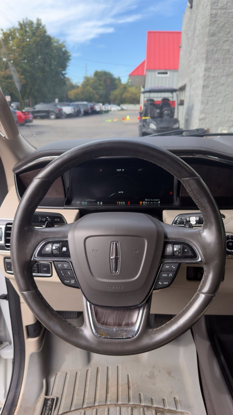 Used 2021 Lincoln Navigator Reserve w/ Luxury Package AWD/4WD image 10