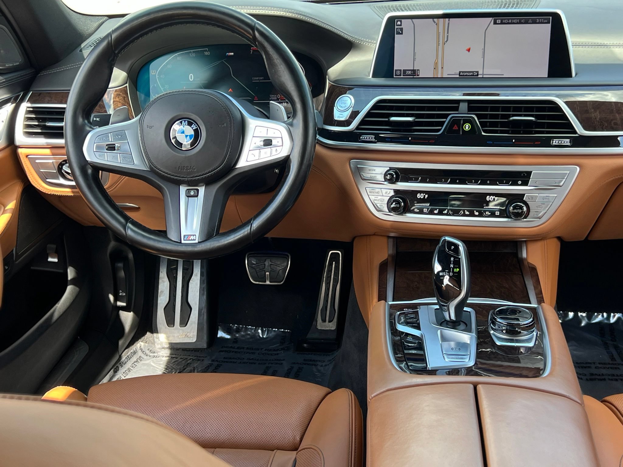 Used 2022 BMW 750i xDrive w/ Executive Package AWD/4WD image 17