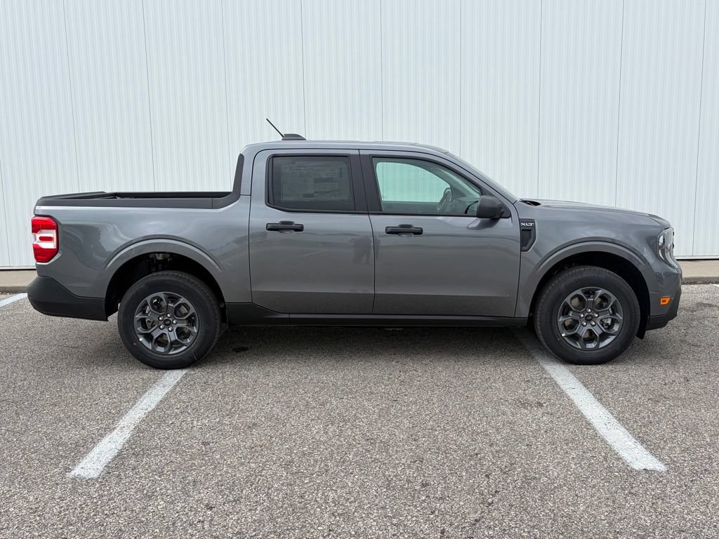 New 2026 Ford Maverick XLT w/ Equipment Group 301A AWD/4WD image 9