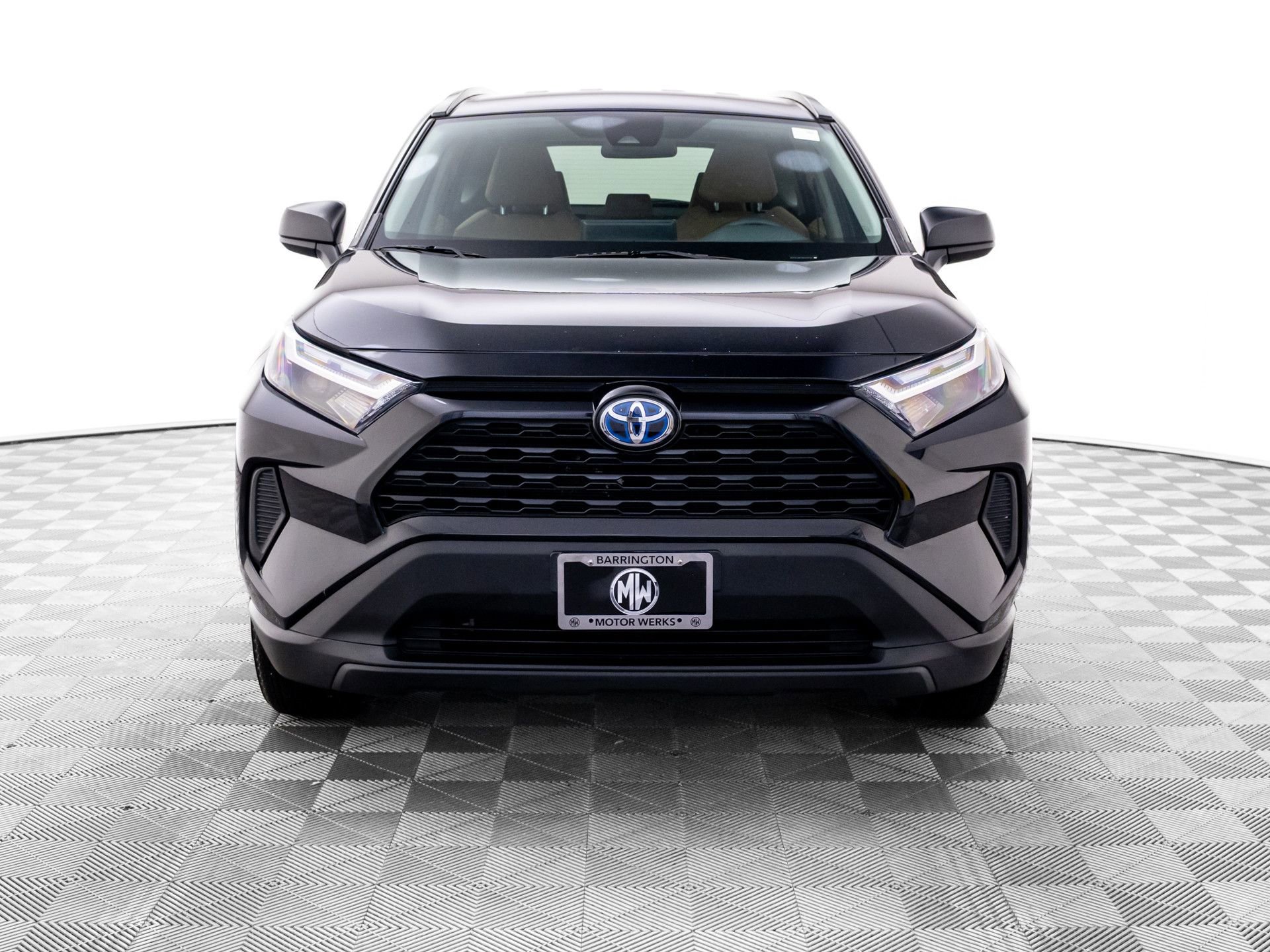 Used 2024 Toyota RAV4 LE AWD/4WD image 8