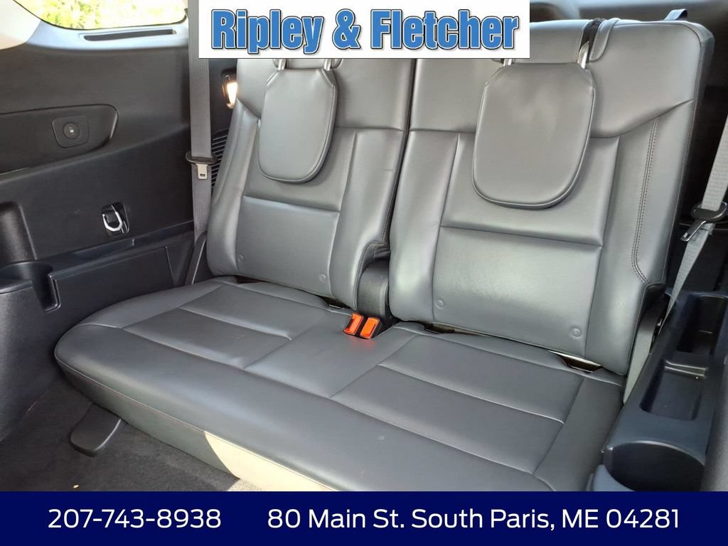 Certified 2025 Ford Explorer Active w/ Active Comfort Package AWD/4WD image 16