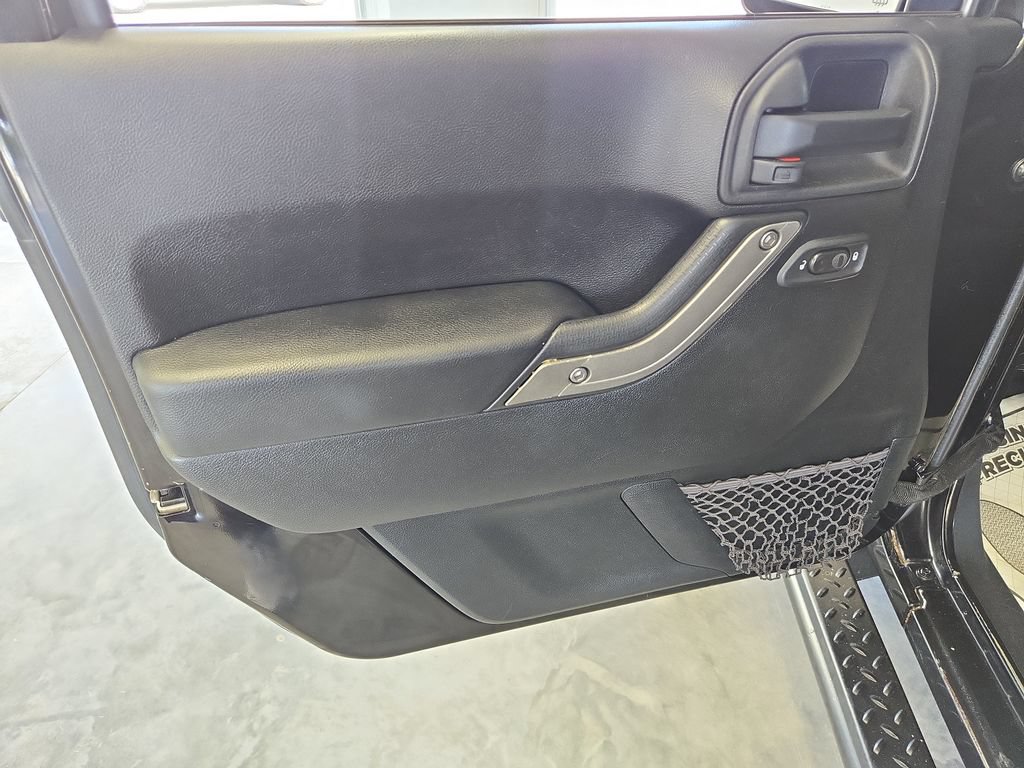 Used 2015 Jeep Wrangler Unlimited Sport w/ Power Convenience Group AWD/4WD image 12