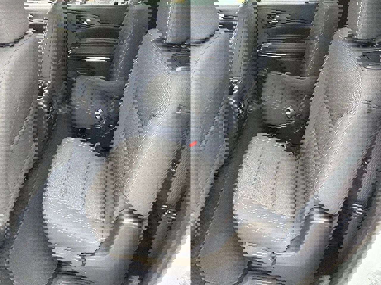 Used 2025 Chevrolet Traverse LT image 30