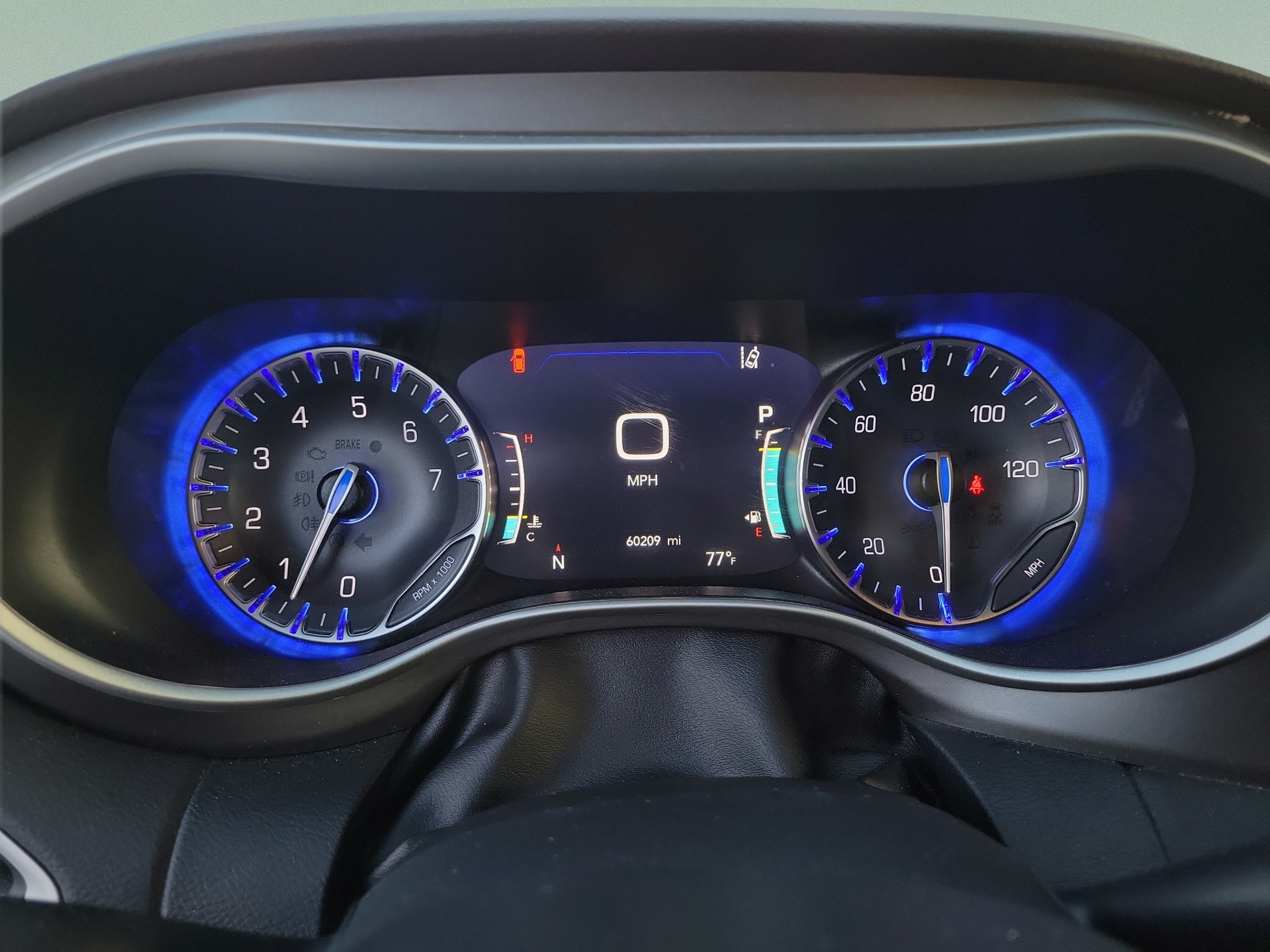 Used 2024 Chrysler Pacifica Touring-L FWD image 30