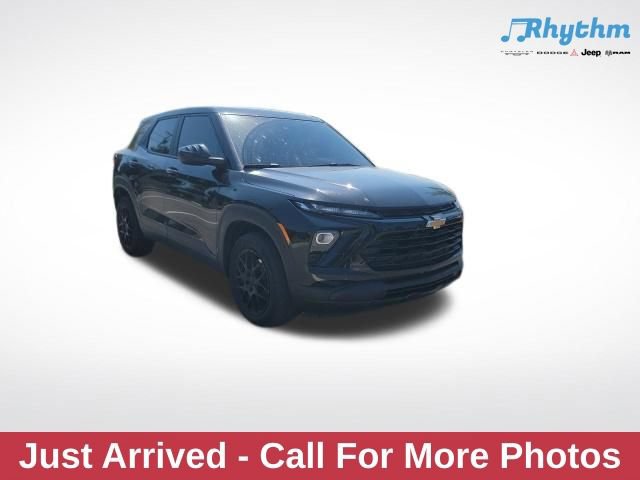 Used 2024 Chevrolet TrailBlazer LS w/ LS Convenience Package