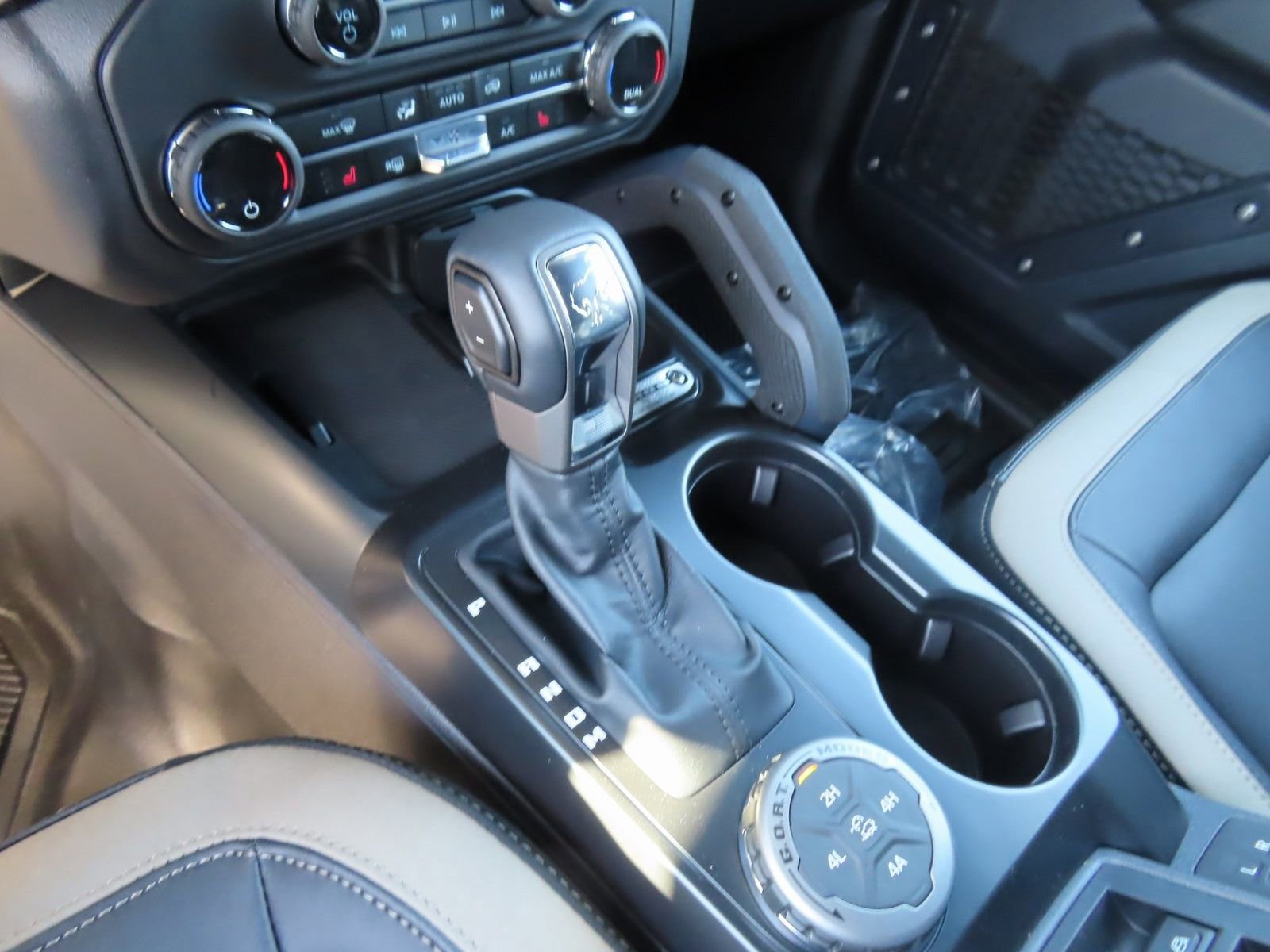 New 2025 Ford Bronco Big Bend w/ Black Diamond Package image 14